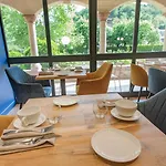 Logis L'hotel Des Bains -
