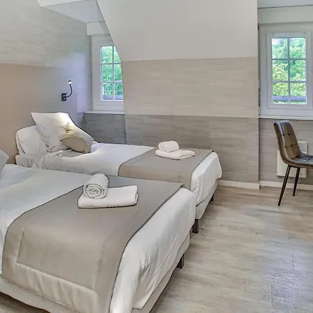 Logis L'hotel Des Bains - Отель