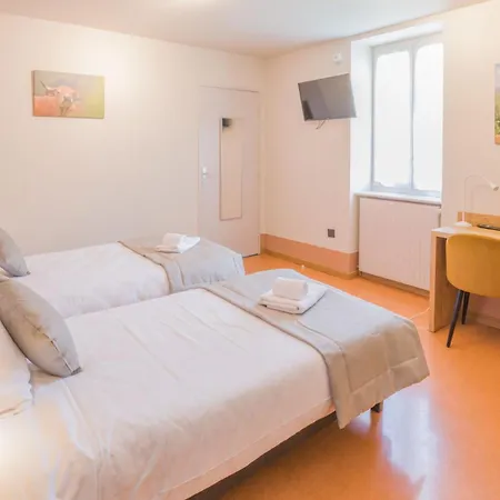 Отель Logis L'hotel Des Bains -
