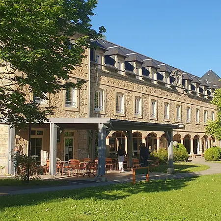 Logis L'hotel Des Bains - Отель 3*